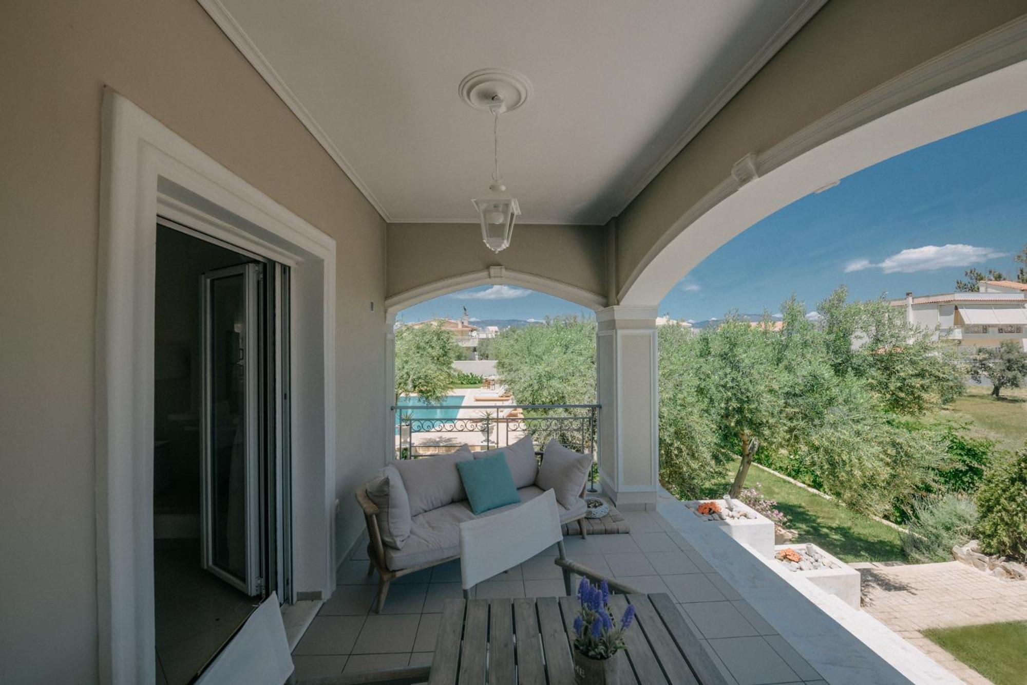 Nereides Luxury Villas 卡托阿尔米利 外观 照片