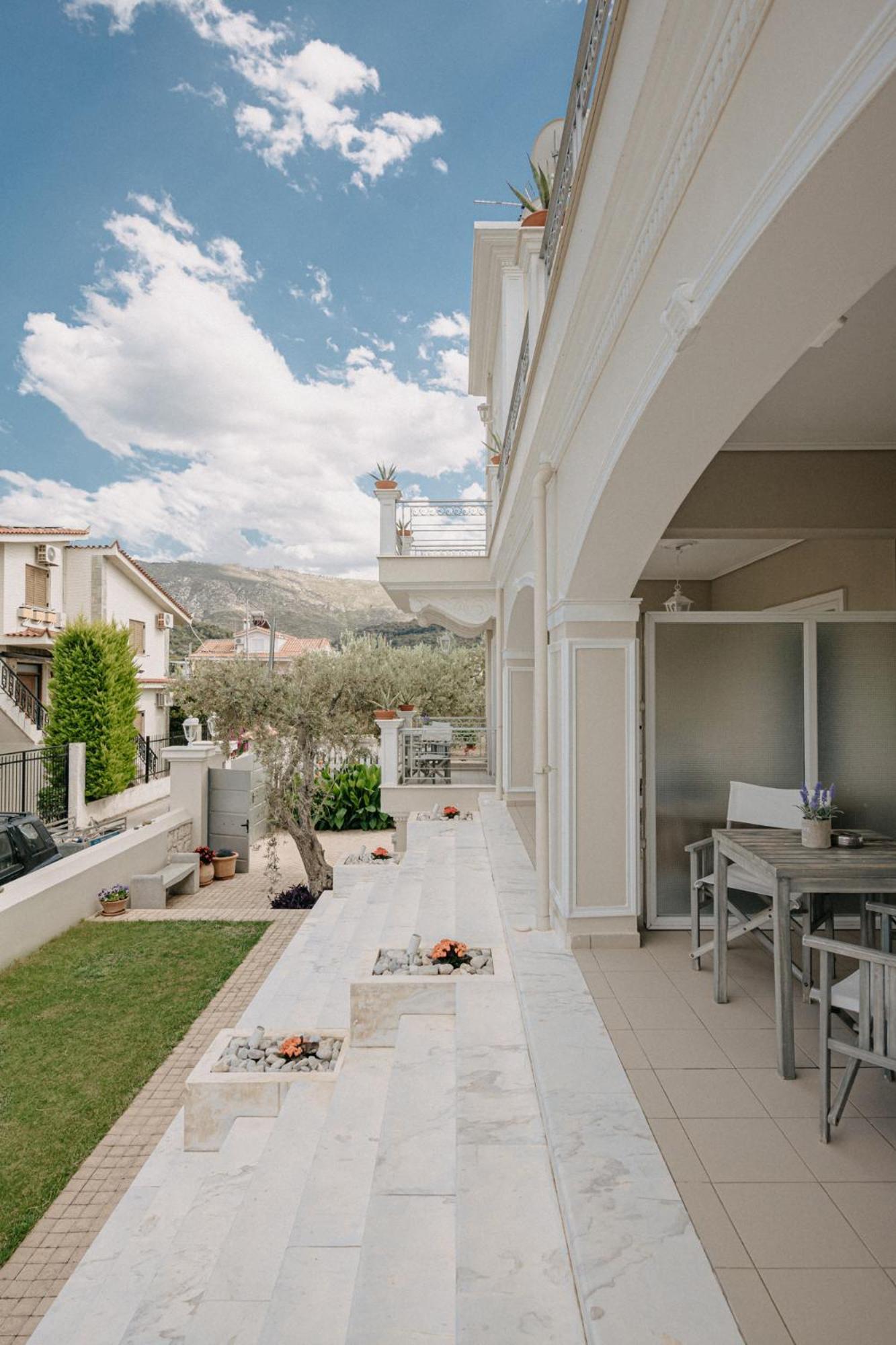 Nereides Luxury Villas 卡托阿尔米利 外观 照片