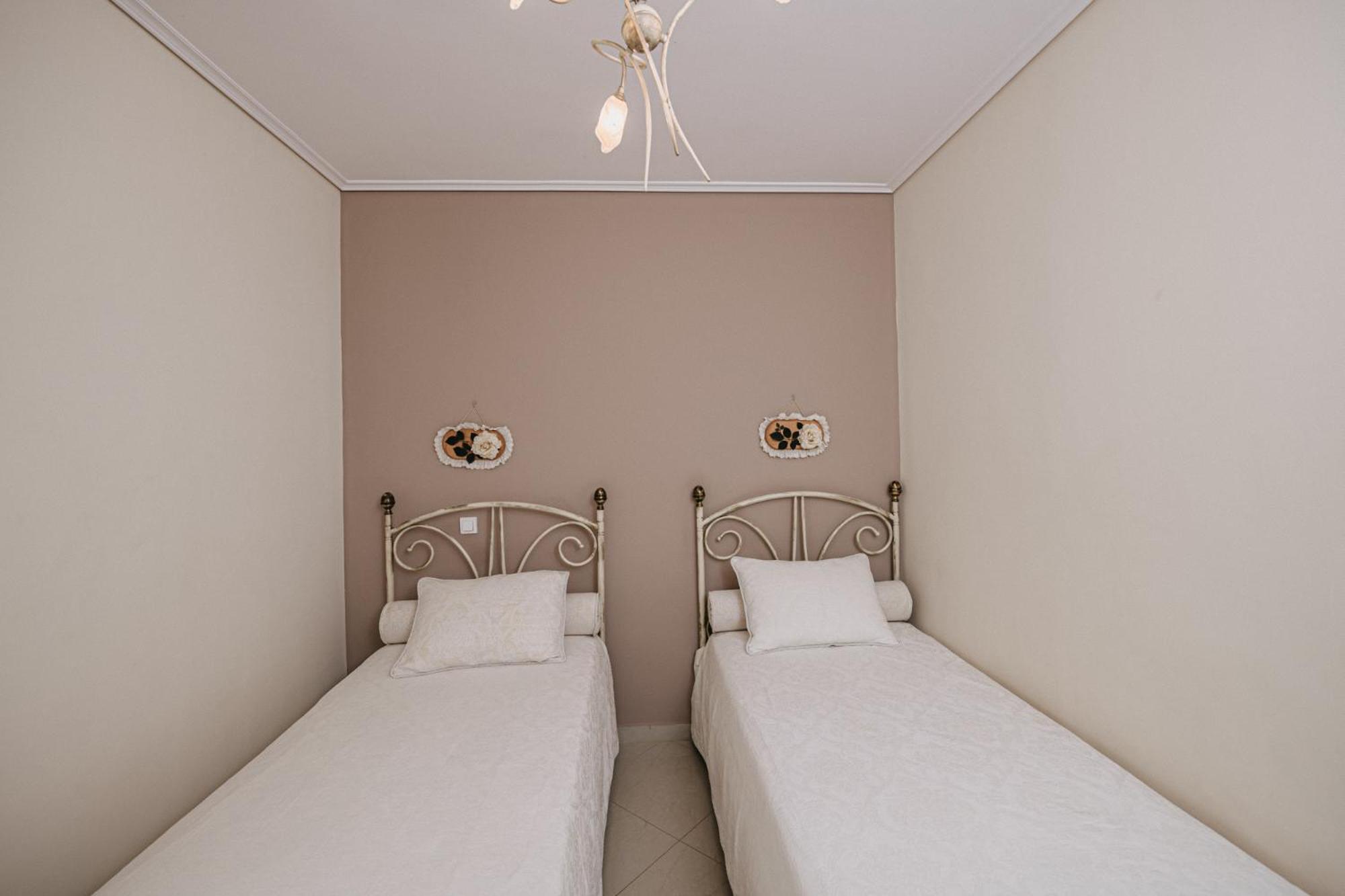 Nereides Luxury Villas 卡托阿尔米利 外观 照片